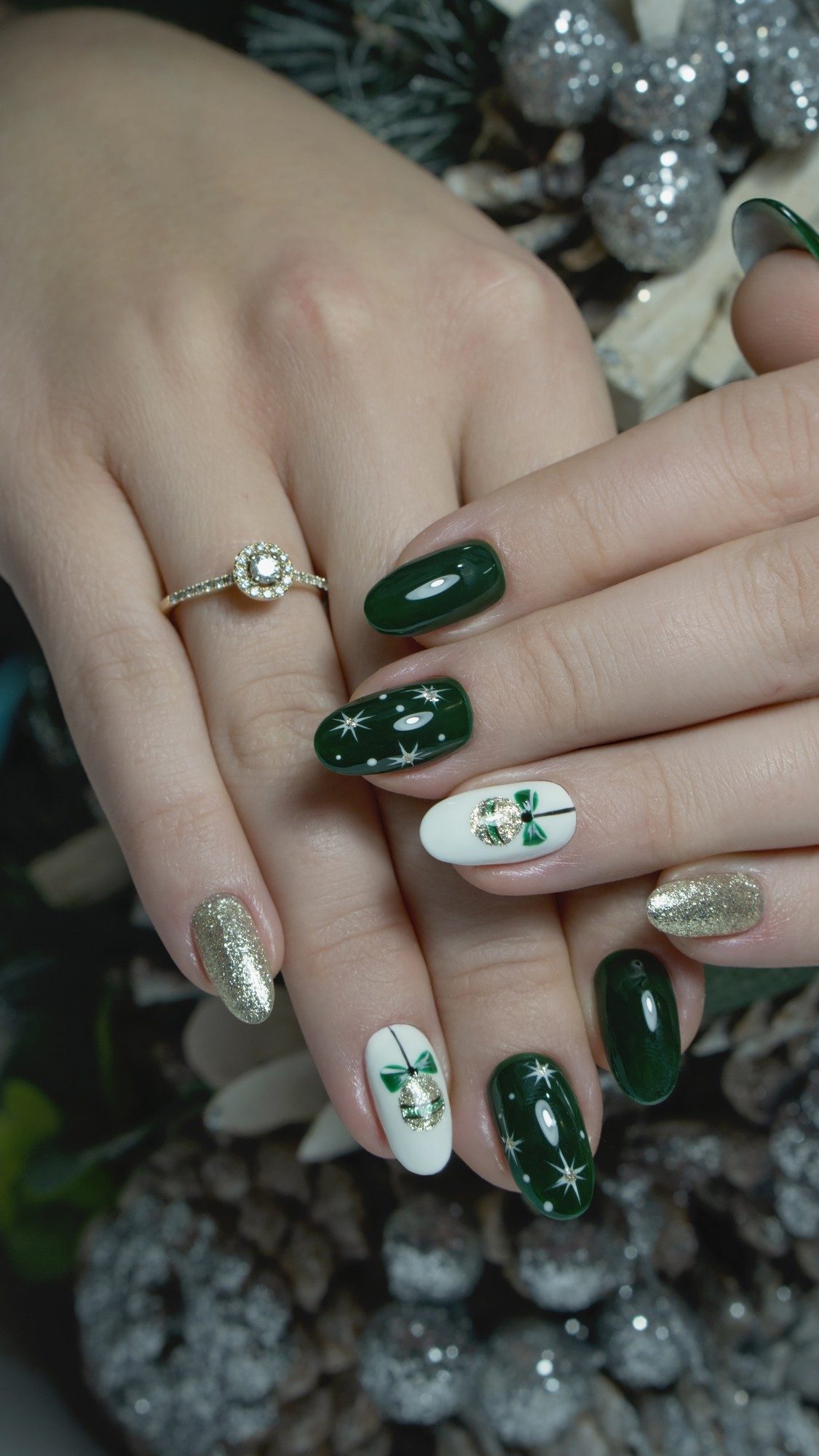 dr16845-nail-2-1-verti-cc-green-white
